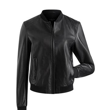 LLOYD Laura Damjacka